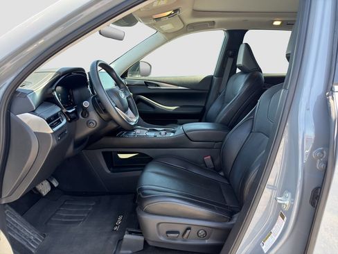Used 2025 INFINITI QX60 Luxe AWD/4WD image 9