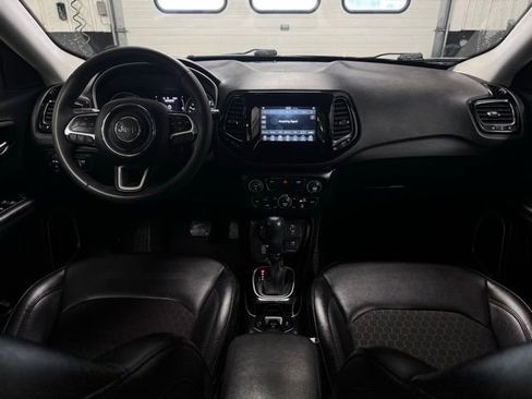 Used 2021 Jeep Compass Latitude image 21