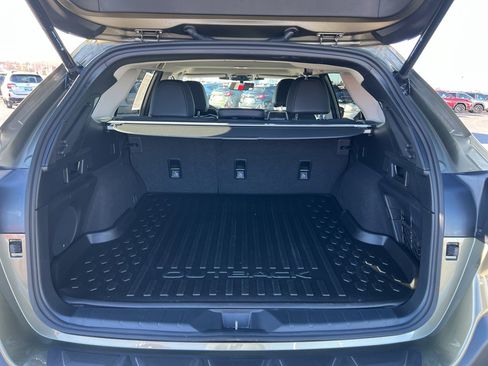 Certified 2025 Subaru Outback Limited image 27