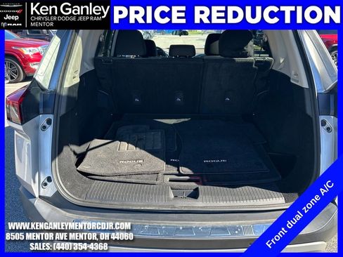 Used 2021 Nissan Rogue SV image 20