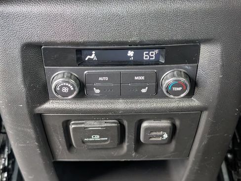 Used 2023 Chevrolet Traverse Premier w/ Redline Edition FWD image 35