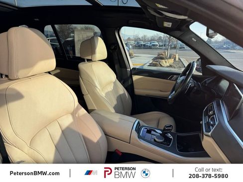 Used 2022 BMW X5 xDrive40i w/ Luxury Seating Package image 19