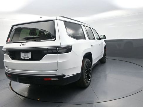 New 2026 Jeep Grand Wagoneer Limited AWD/4WD image 9