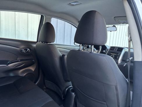 Used 2013 Nissan Versa SV image 18