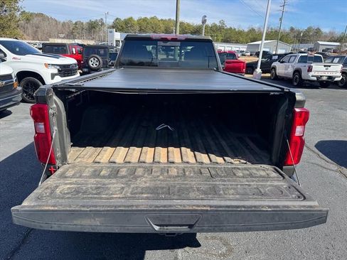 Used 2022 Chevrolet Silverado 3500 High Country w/ Safety Package II image 10