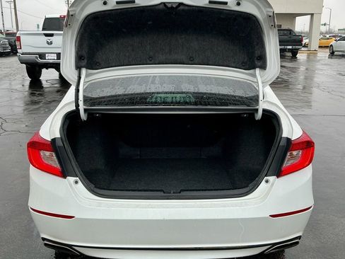 Used 2018 Honda Accord Sport image 17