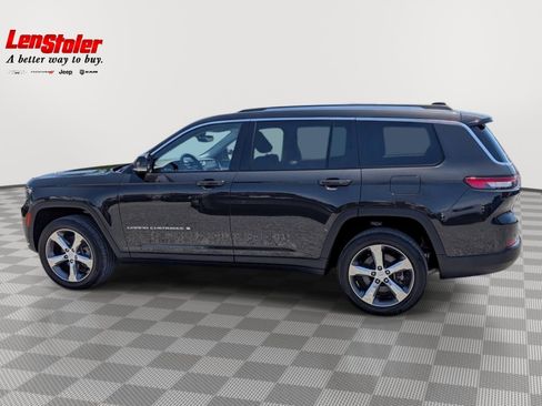 Used 2022 Jeep Grand Cherokee L Limited AWD/4WD image 2