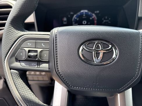Used 2026 Toyota Tundra Limited AWD/4WD image 25