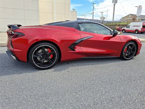 Used 2022 Chevrolet Corvette Stingray Premium Conv w/ Z51 Performance Package image 11