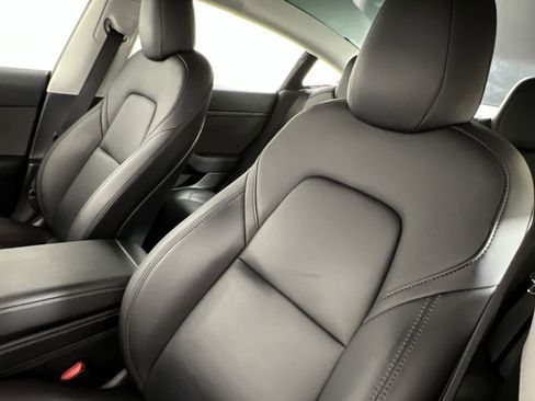 Used 2022 Tesla Model 3 Long Range image 12