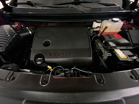 Used 2023 Chevrolet Traverse LT w/ Midnight/Sport Edition image 12