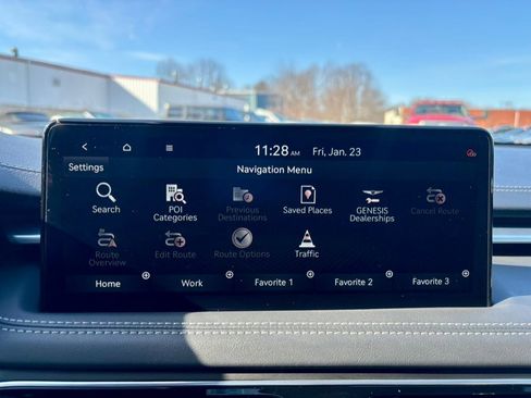 Used 2023 Genesis G70 2.0T image 19