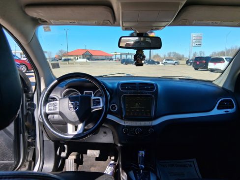 Used 2019 Dodge Journey GT FWD image 13