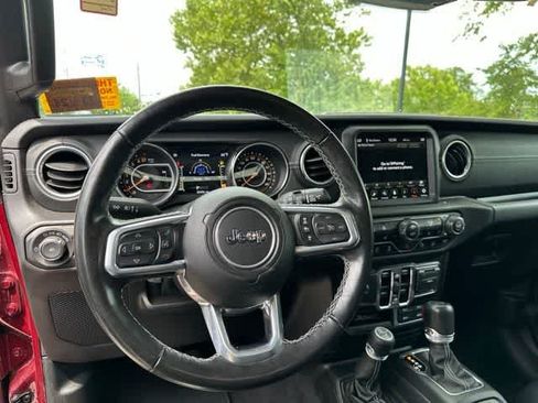Certified 2021 Jeep Wrangler Unlimited Sahara AWD/4WD image 6