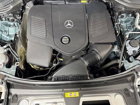 Used 2025 Mercedes-Benz GLC 350e 4MATIC image 28