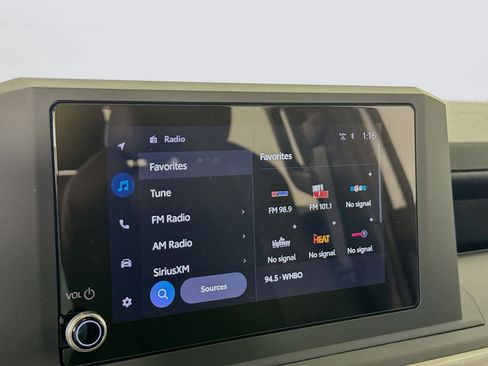 Used 2025 Toyota Tacoma SR image 17