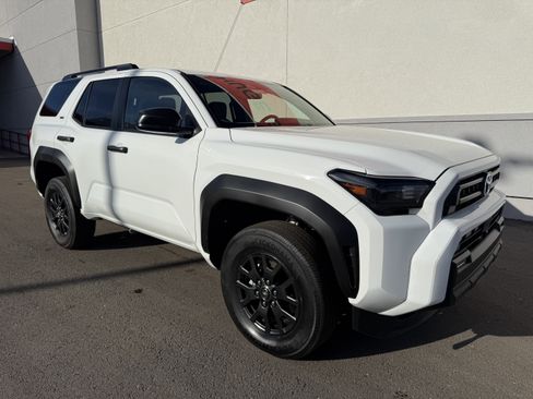 New 2026 Toyota 4Runner SR5 image 2