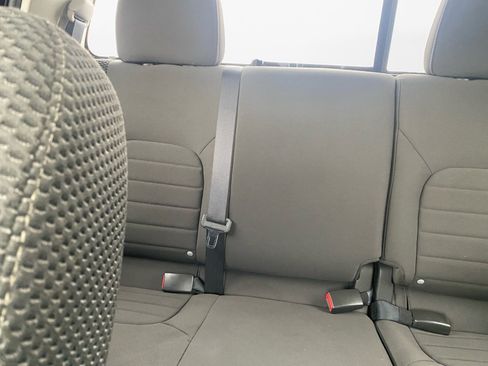 Used 2019 Nissan Frontier PRO-4X image 15