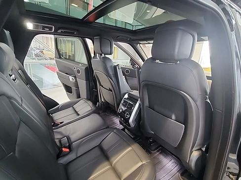 Used 2019 Land Rover Range Rover Sport HSE image 38