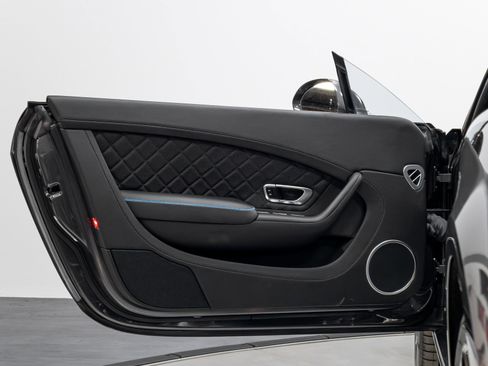 Used 2017 Bentley Continental GT image 52