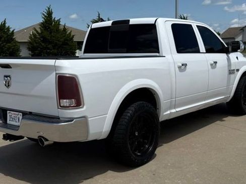 Used 2015 RAM 1500 Laramie w/ Convenience Group AWD/4WD image 6