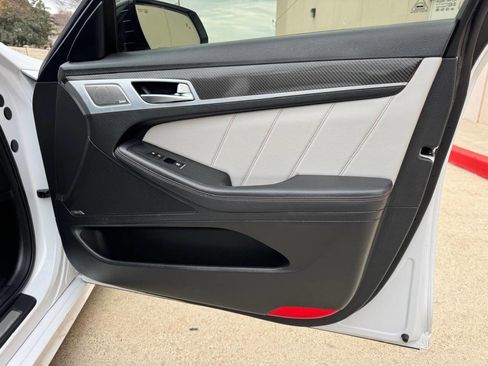 Used 2018 Genesis G80 3.3T Sport image 19