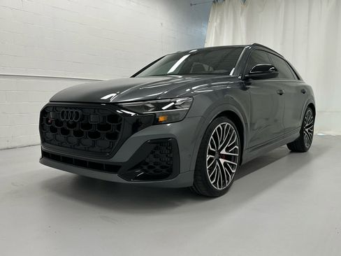Used 2026 Audi SQ8 Prestige AWD/4WD image 4