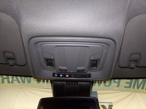 Used 2024 GMC Sierra 1500 SLT image 17