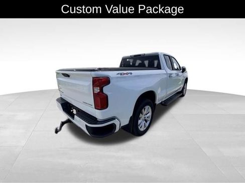 Used 2019 Chevrolet Silverado 1500 Custom w/ Custom Value Package AWD/4WD image 6
