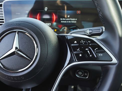 Used 2025 Mercedes-Benz GLE 350 4MATIC image 20