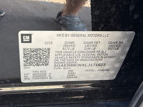 Used 2020 Buick Enclave Essence w/ Sound and Sites Package FWD image 25