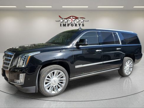 Used 2017 Cadillac Escalade ESV Premium Luxury w/ LPO, Radiant Package AWD/4WD image 2