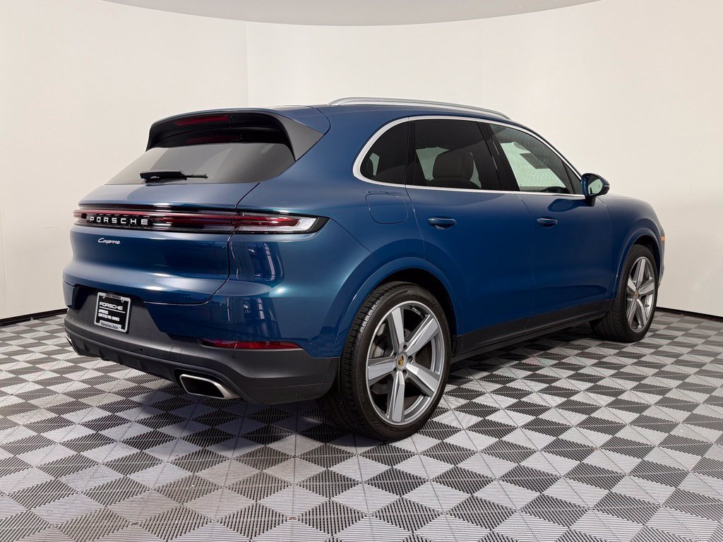Certified 2024 Porsche Cayenne AWD/4WD image 7