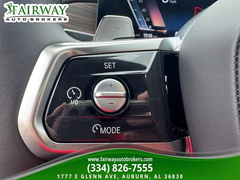 Used 2025 BMW 740i xDrive AWD/4WD image 16