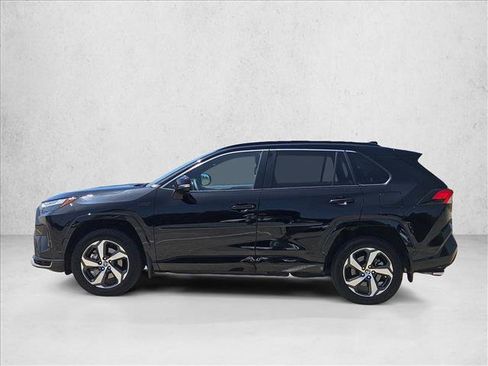 Used 2023 Toyota RAV4 SE w/ Weather & Moonroof Package AWD/4WD image 9