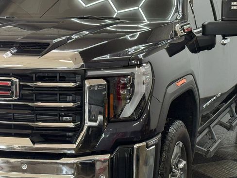 Used 2025 GMC Sierra 2500 SLT image 5