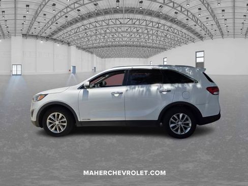 Used 2016 Kia Sorento LX AWD/4WD image 3