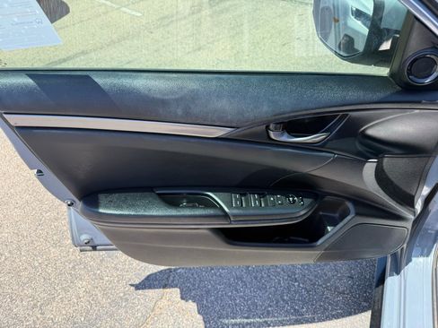 Used 2021 Honda Civic Sport image 11
