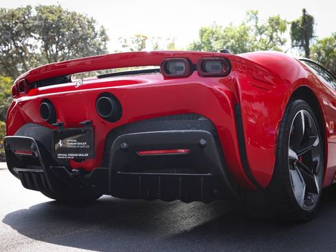 Used 2021 Ferrari SF90 Stradale AWD/4WD image 15