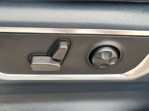 Used 2022 RAM 1500 Limited AWD/4WD image 26