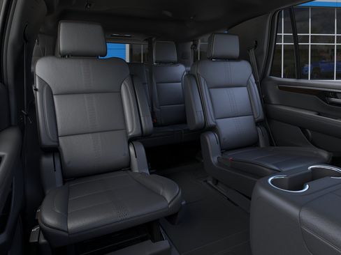 New 2026 Chevrolet Tahoe High Country AWD/4WD image 17