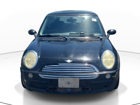 Used 2004 MINI Cooper Hardtop FWD image 2