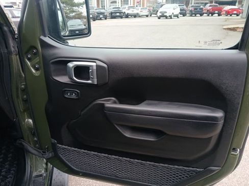 Used 2023 Jeep Wrangler Unlimited Rubicon w/ LED Lighting Group image 55