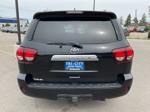 Used 2018 Toyota Sequoia Platinum AWD/4WD image 6