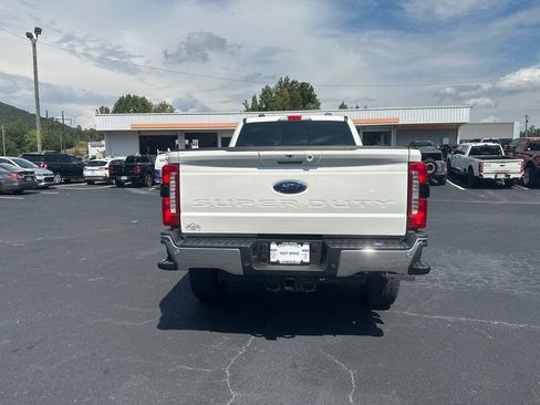 New 2026 Ford F250 Lariat w/ Chrome Package image 6