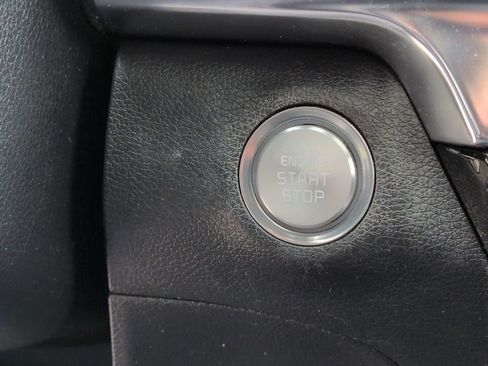 Certified 2022 Kia Telluride S FWD image 17