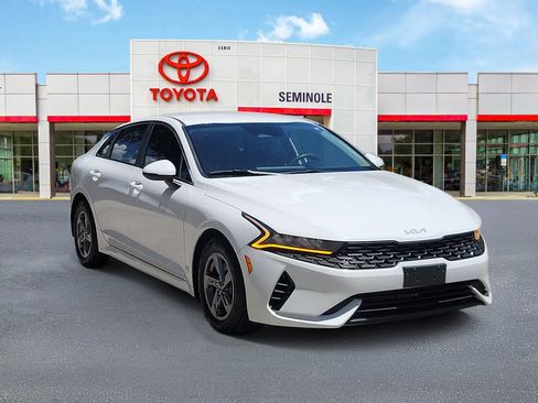 Used 2023 Kia K5 LXS FWD image 2
