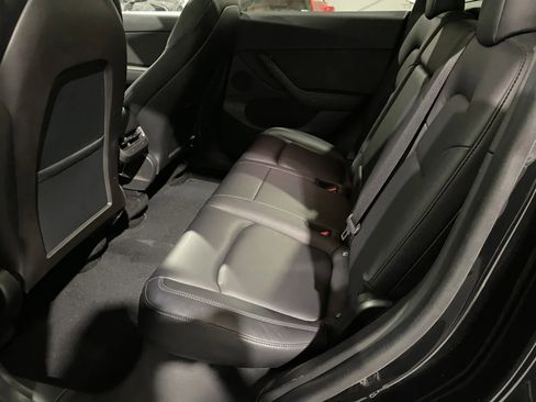 Used 2020 Tesla Model Y Performance image 9