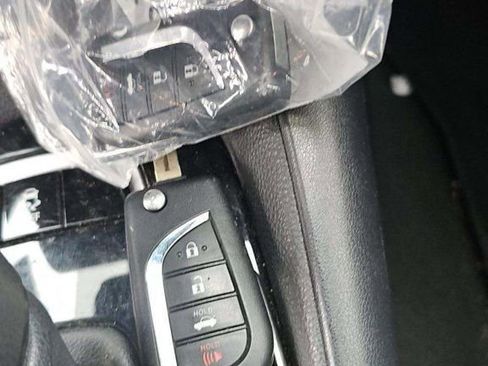 Used 2021 Toyota Corolla SE w/ Carpet Mat Package (TMS) image 15