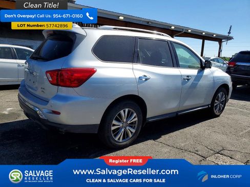 Used 2019 Nissan Pathfinder SL AWD/4WD image 4